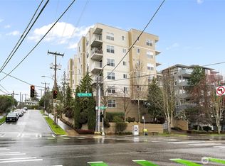 3120 SW Avalon Way APT 403, Seattle, WA 98126