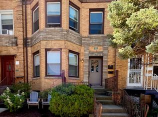806 Main St APT 1, Evanston, IL 60202