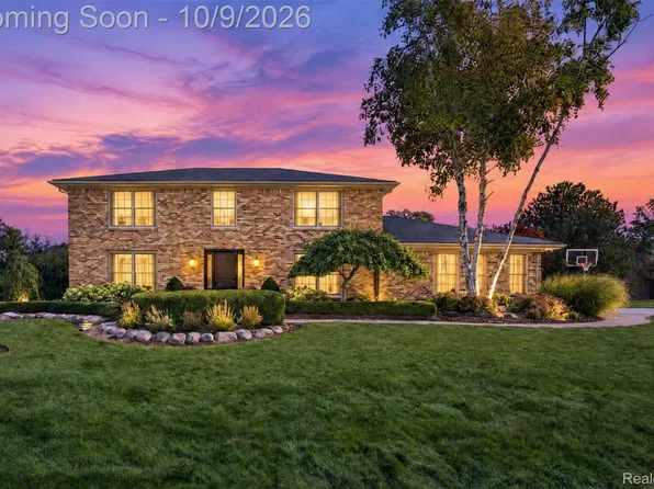 3114 Glengrove Dr, Rochester Hills, MI 48309