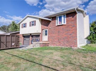 820 Kirk Dr, Mt Zion, IL