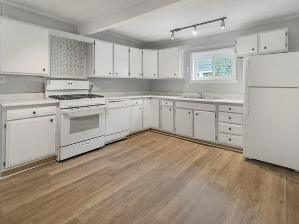 416 1st St, Ithaca, NY 14850