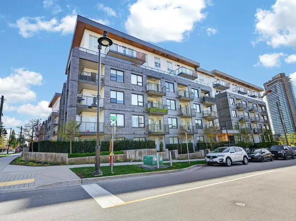 648 Lea Ave #404, Coquitlam, BC V3J 4H4
