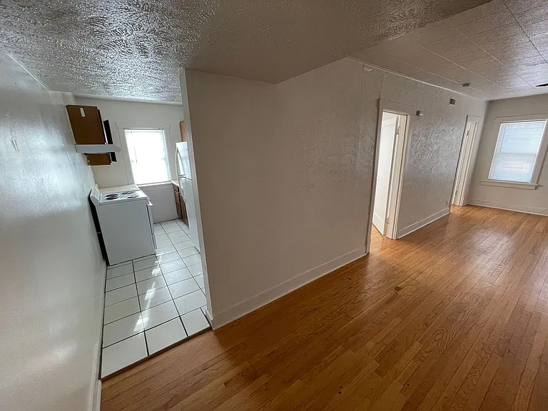 4717 Baldwin Ave — Photo 8