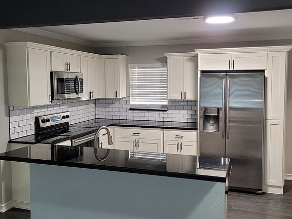 4th image of 504 E Tucker Blvd