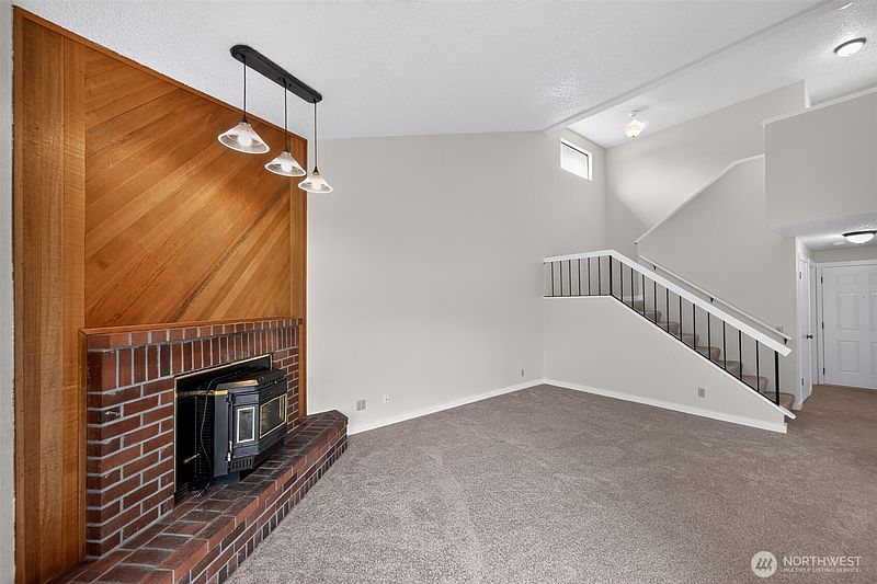 4th image of 25028 110th Avenue SE #C