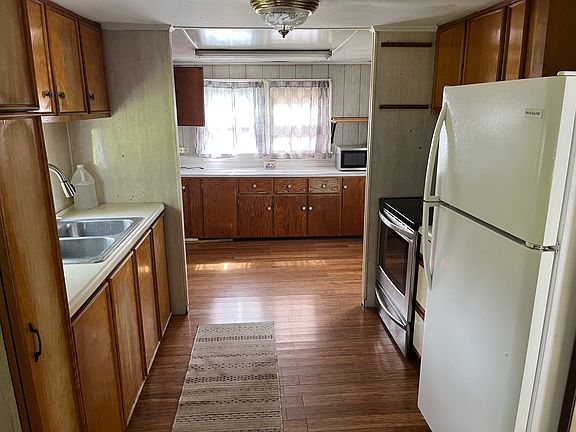 4th image of 729 Lockes Mill Rd