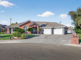 3013 Hillcrest Ct, Madera, CA 93637
