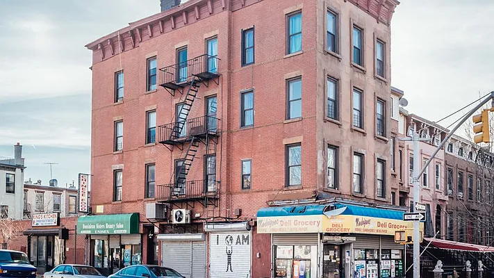 Rented by Nooklyn NYC LLC | media 11