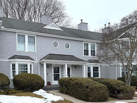 2nd image of 442 Dana Farm Unit 442