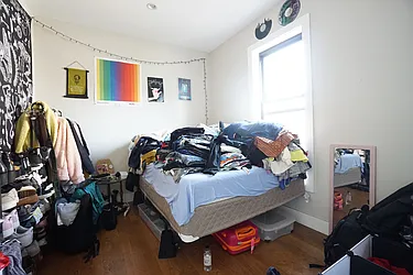 Rented by Rennit Inc.