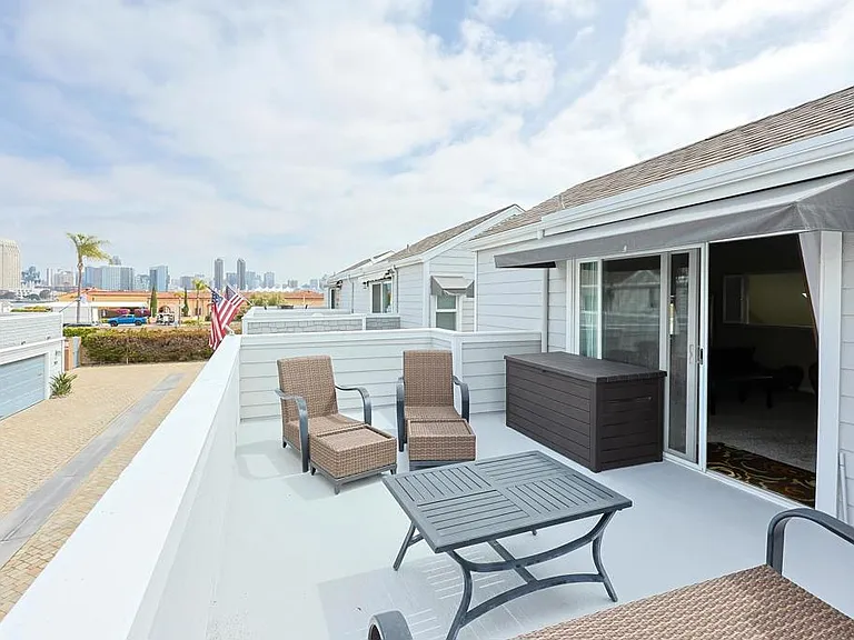 1415 1st St — Photo 31