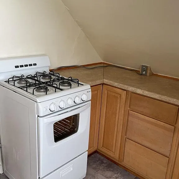 6036 Edmondson Ave — Photo 5