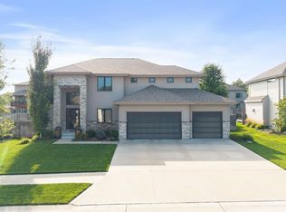1714 S 207th St, Elkhorn, NE 68022