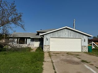 6281 Chase St, Merrillville, IN 46410