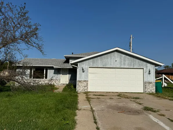 6281 Chase St, Merrillville, IN 46410