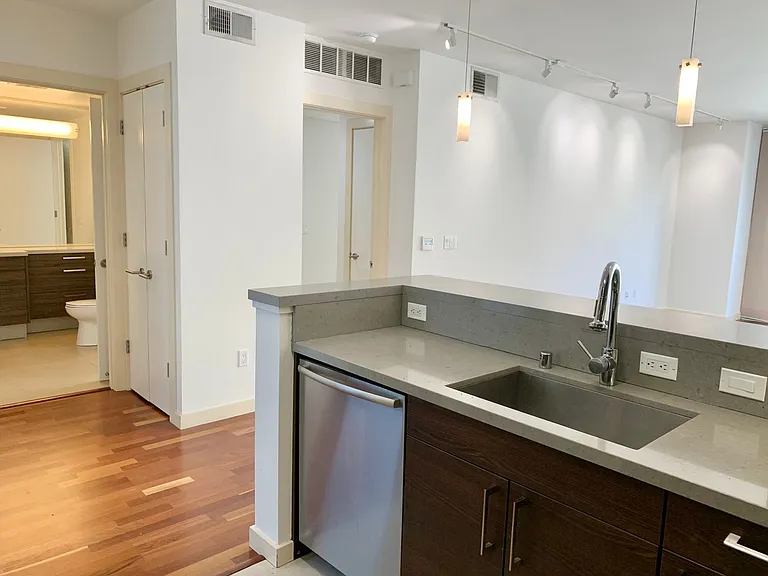 233 Franklin St #405 — Photo 7