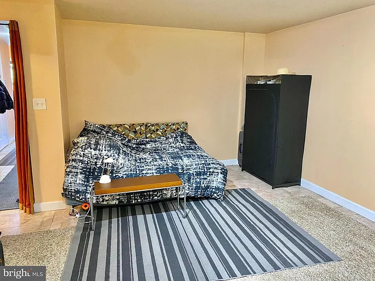 55 Taverngreen Ct — Photo 31