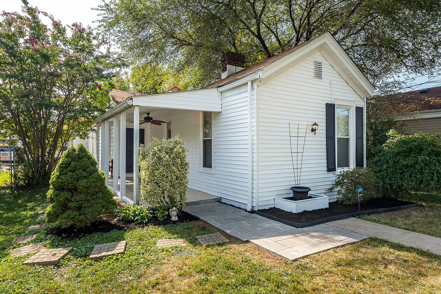 2702 Cleveland Blvd photo 1
