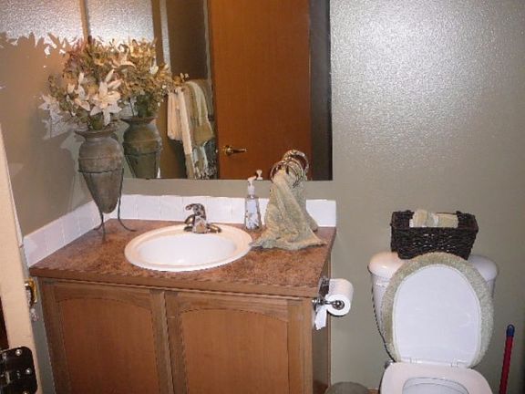 3rd image of 16422 SE 262nd Pl
