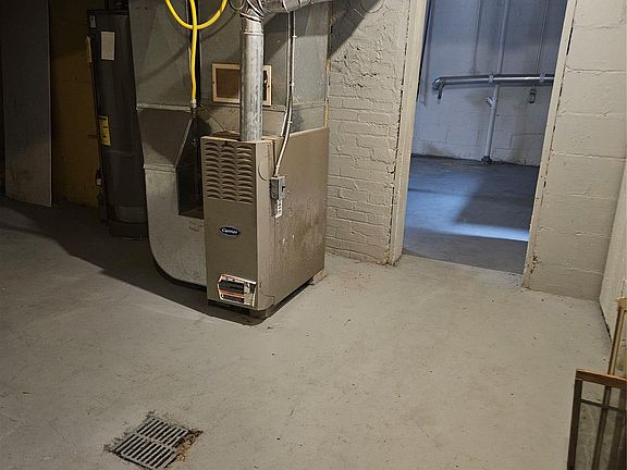 5th image of 917 Saint Clair St