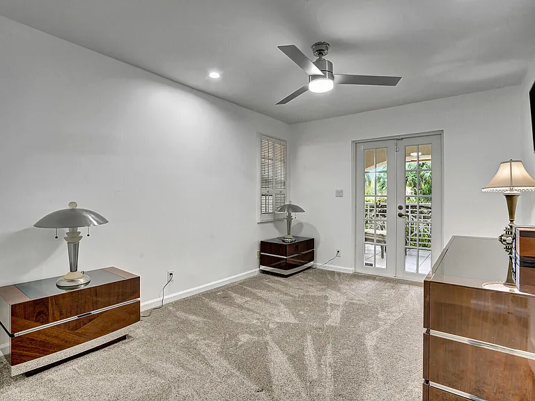 290 E Fern Dr — Photo 30