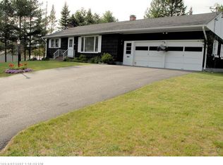 19 Oak St, Jay, ME 04239