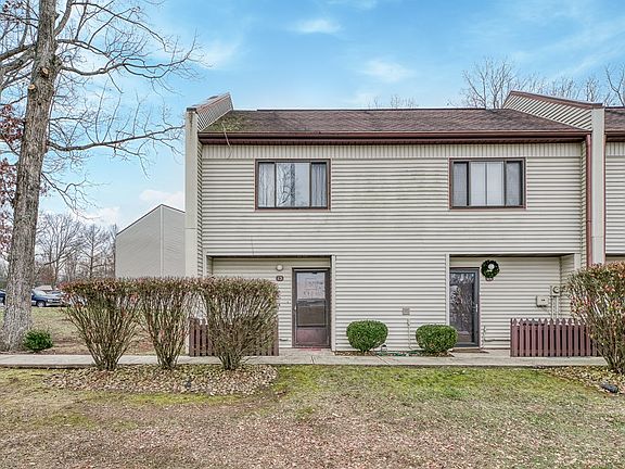 2nd image of 13 Wilshire Heights Dr