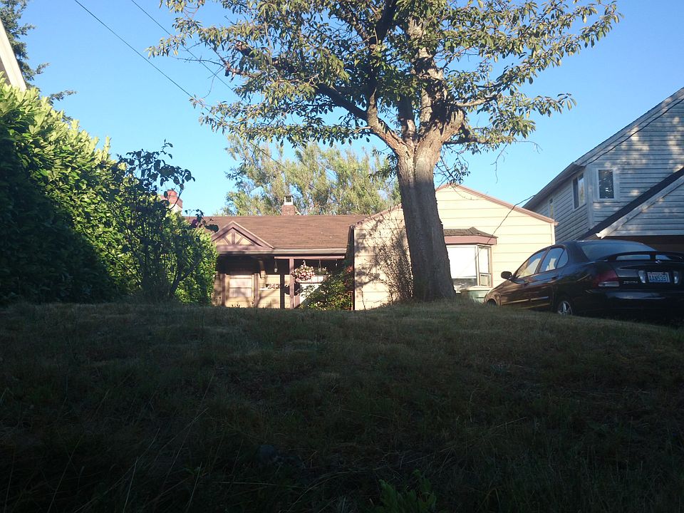 2nd image of 2433 28th Ave W