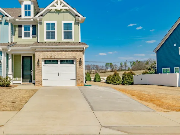 339 Stirrup Ct, Greer, SC 29651