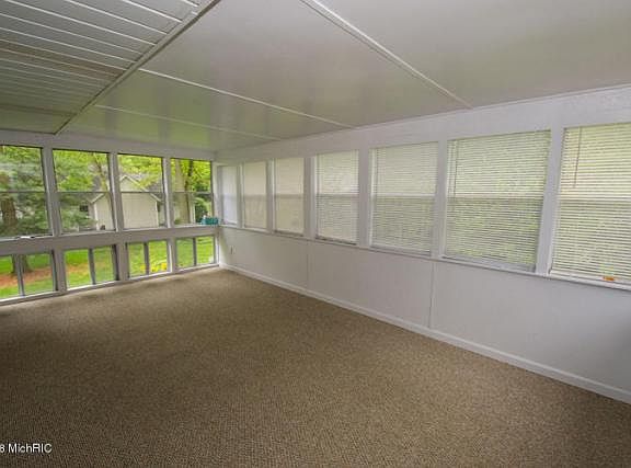 5th image of 308 Carey Mission Dr