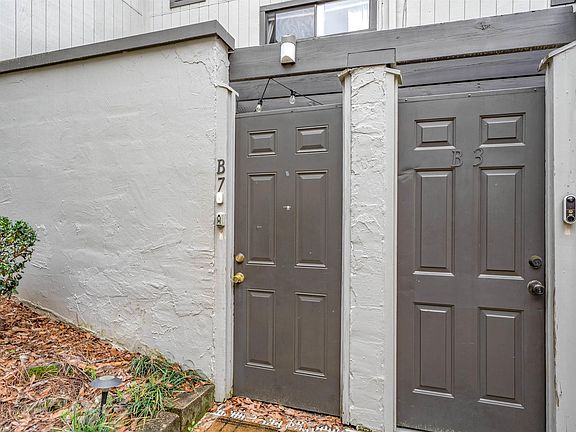 5th image of 3350 Altamont Rd