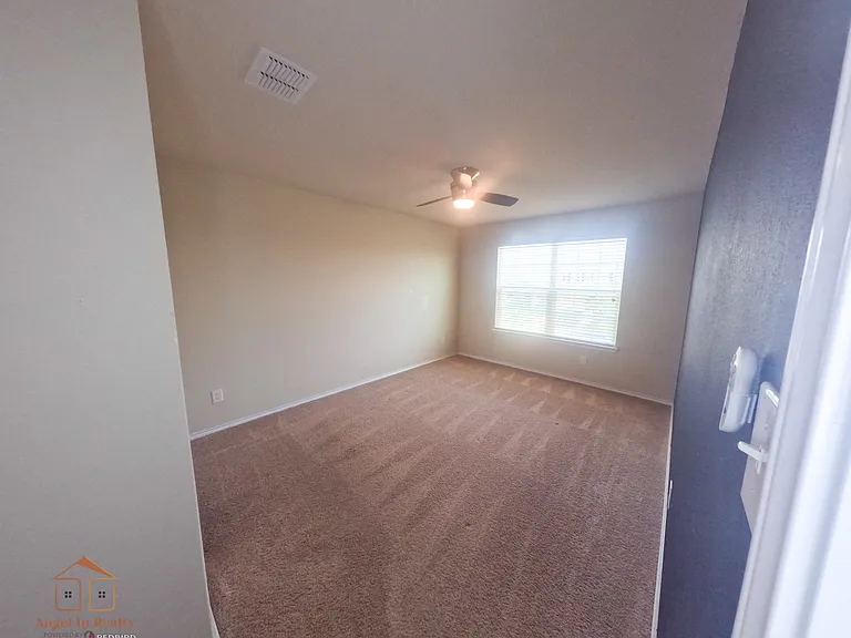 6915 Quantum Loop — Photo 5