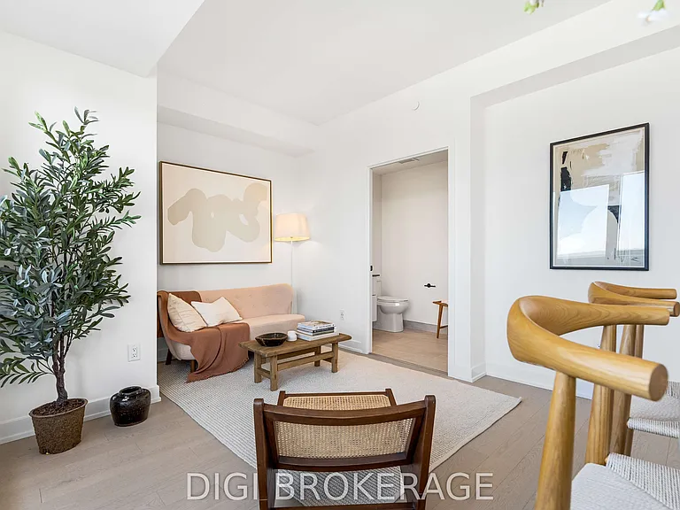 560 Rideau St #606 — Photo 14