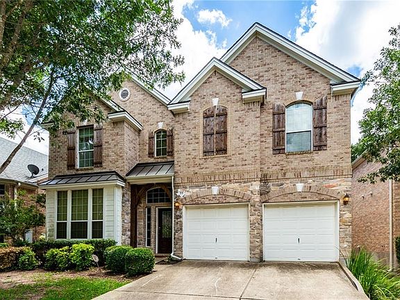 3rd image of 11608 Spicewood Pkwy Unit 22
