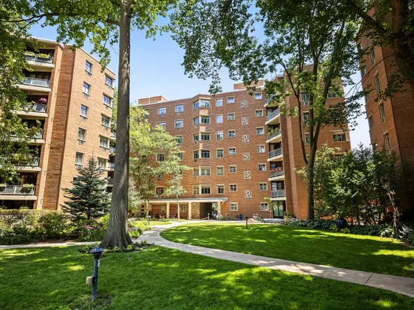 1856 Sherman Ave APT 7SC, Evanston, IL 60201