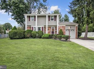 609 Parry Blvd, Cinnaminson, NJ 08077