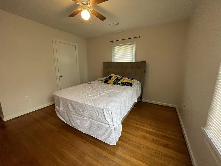 6062 Potomac Dr — Photo 10