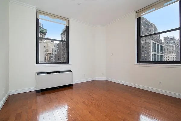 Rented by REAL New York | media 19