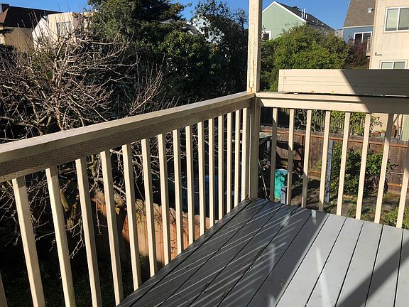 3rd image of 4715 California St APT 2