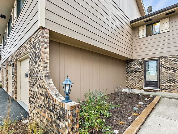 3rd image of 707 Whalom Ln #707
