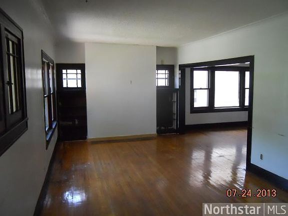 4th image of 1515 Sheridan Ave N