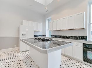 2602 W Grace St #2, Richmond, VA 23220