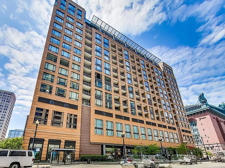 520 S State St #1403 — Photo 1