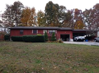 1309 War Eagle Dr, Crossville, TN 38572