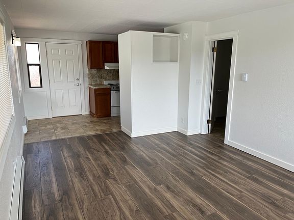 2nd image of 618 Washington Ave APT 2