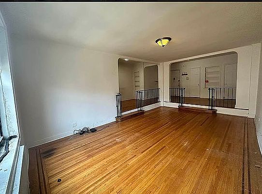 3rd image of 67-70 Yellowstone Blvd #3