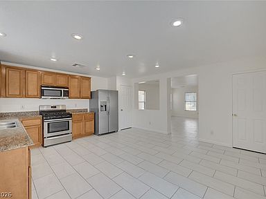 5672 Park City Ave, Las Vegas, NV 89122, photo 3