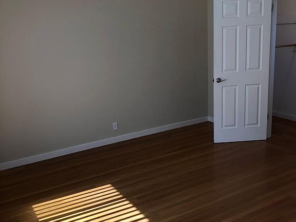 3rd image of 718 Live Oak Ave #Z3jp18wh0