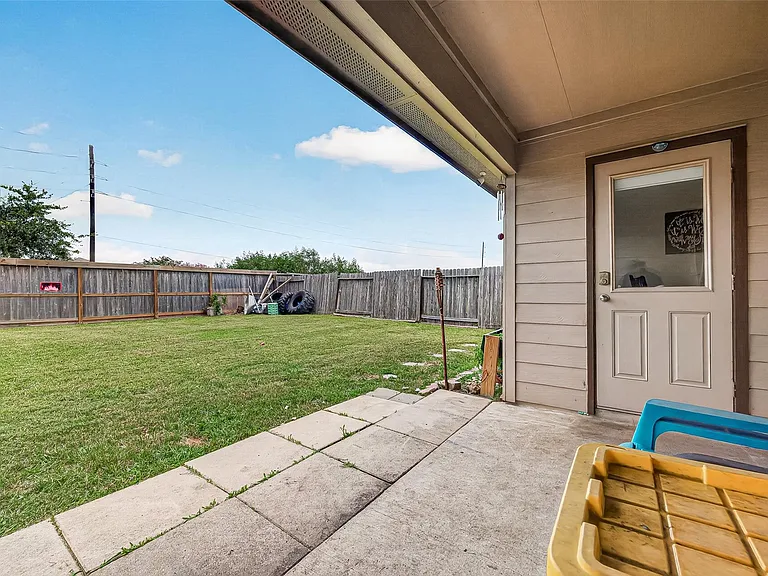 811 Petunia Falls Ln — Photo 39