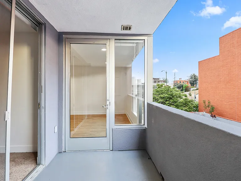 Spacious Patio